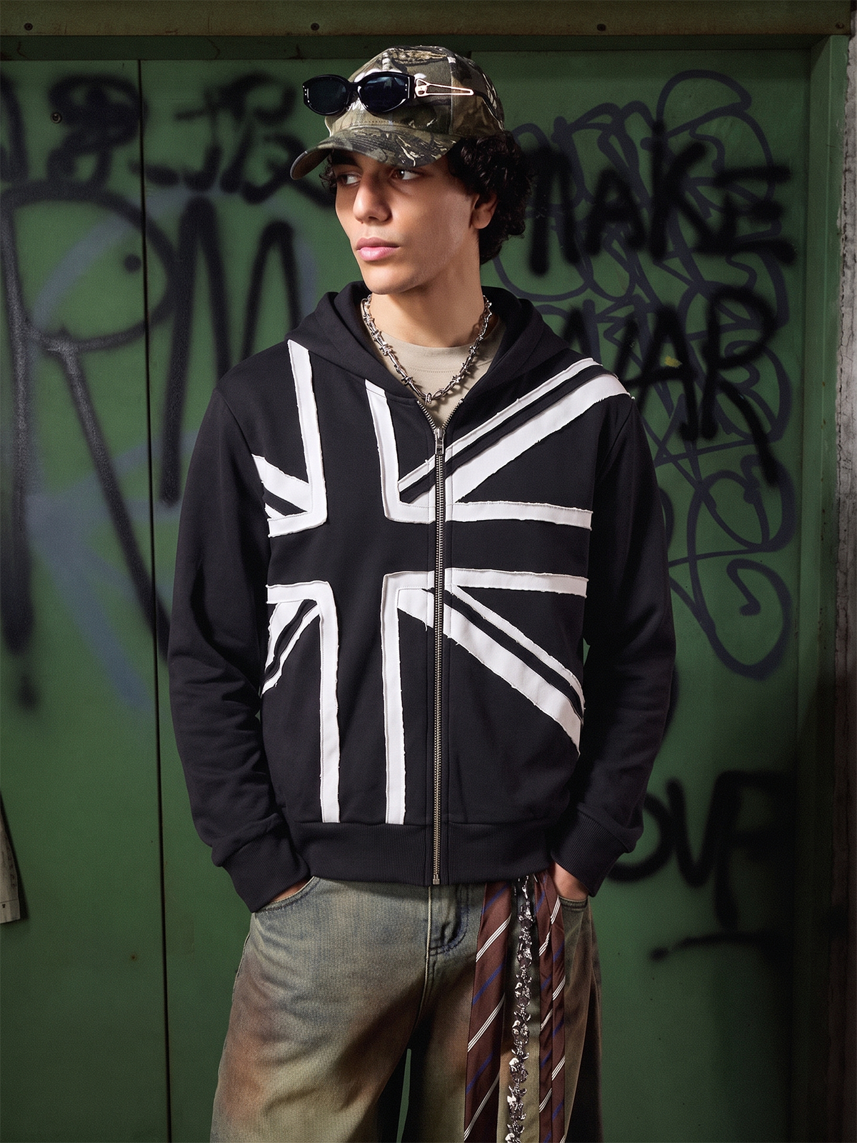 Street Style Union Jack Appliqué Hoodie
